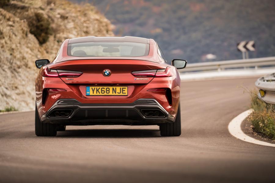  BMW M850i xDrive Carbon Package (G15) 2018 года  (UK) (фото 3 из 40)